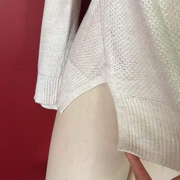 EUC Gap boat neck khaki knit light sweater - Picture 6 of 12